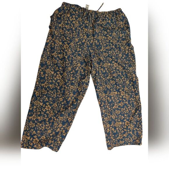 Liz Claiborne Villager Sport blue floral print capri pants size‎ XL women's - Picture 2 of 6
